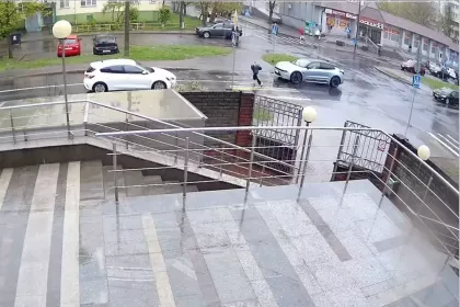 В Минске ребенок побежал через переход и попал под колеса