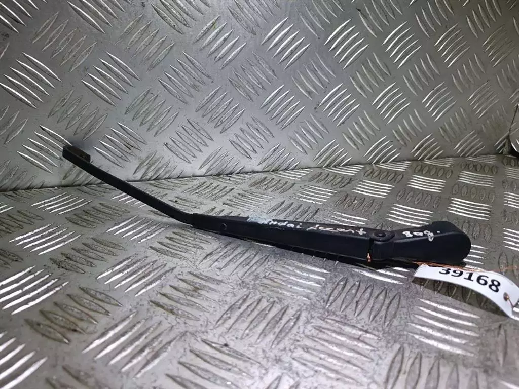 Щеткодержатель к Hyundai Accent 2000