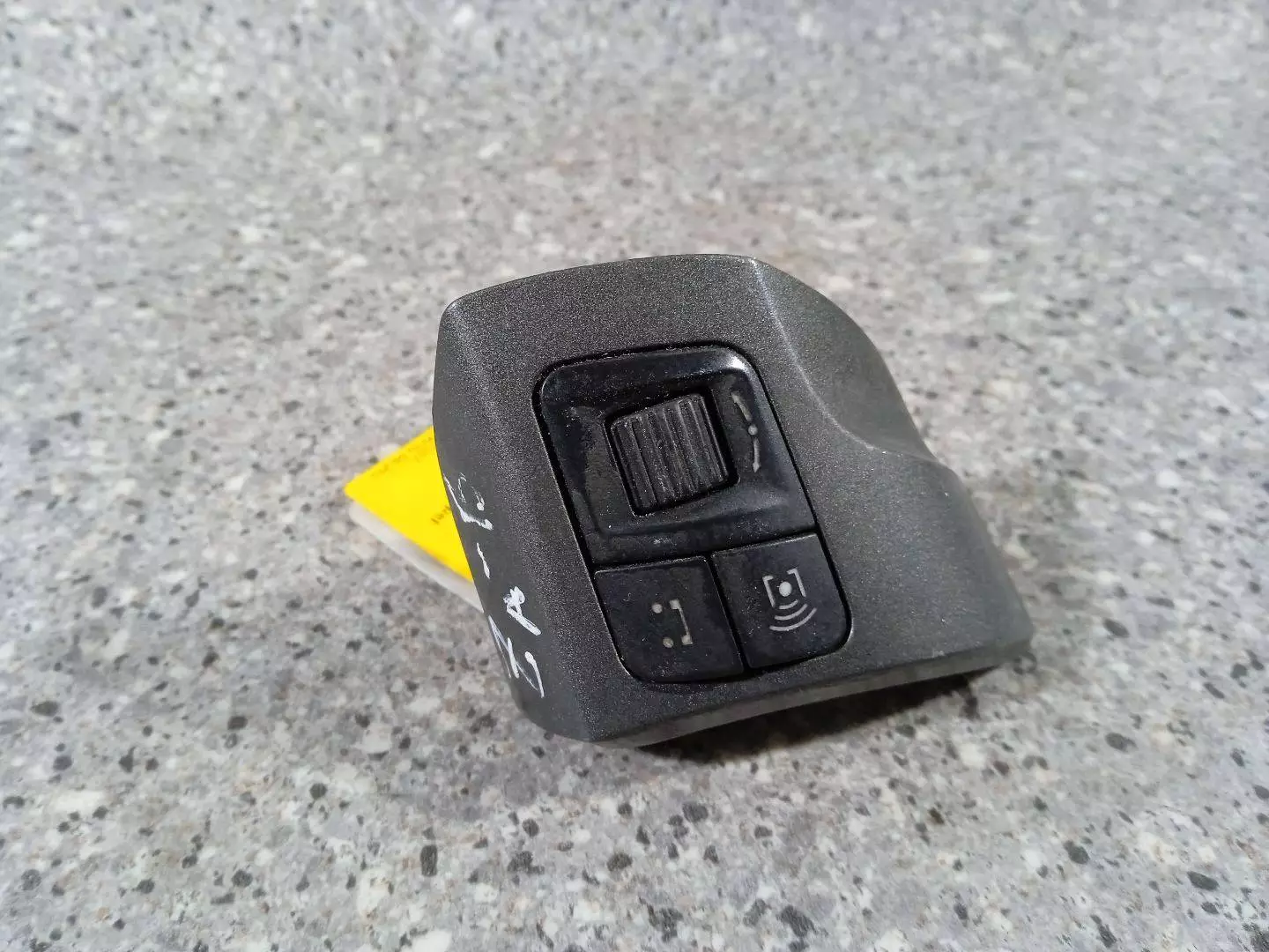 Кнопка (выключатель) к Opel Zafira 2007