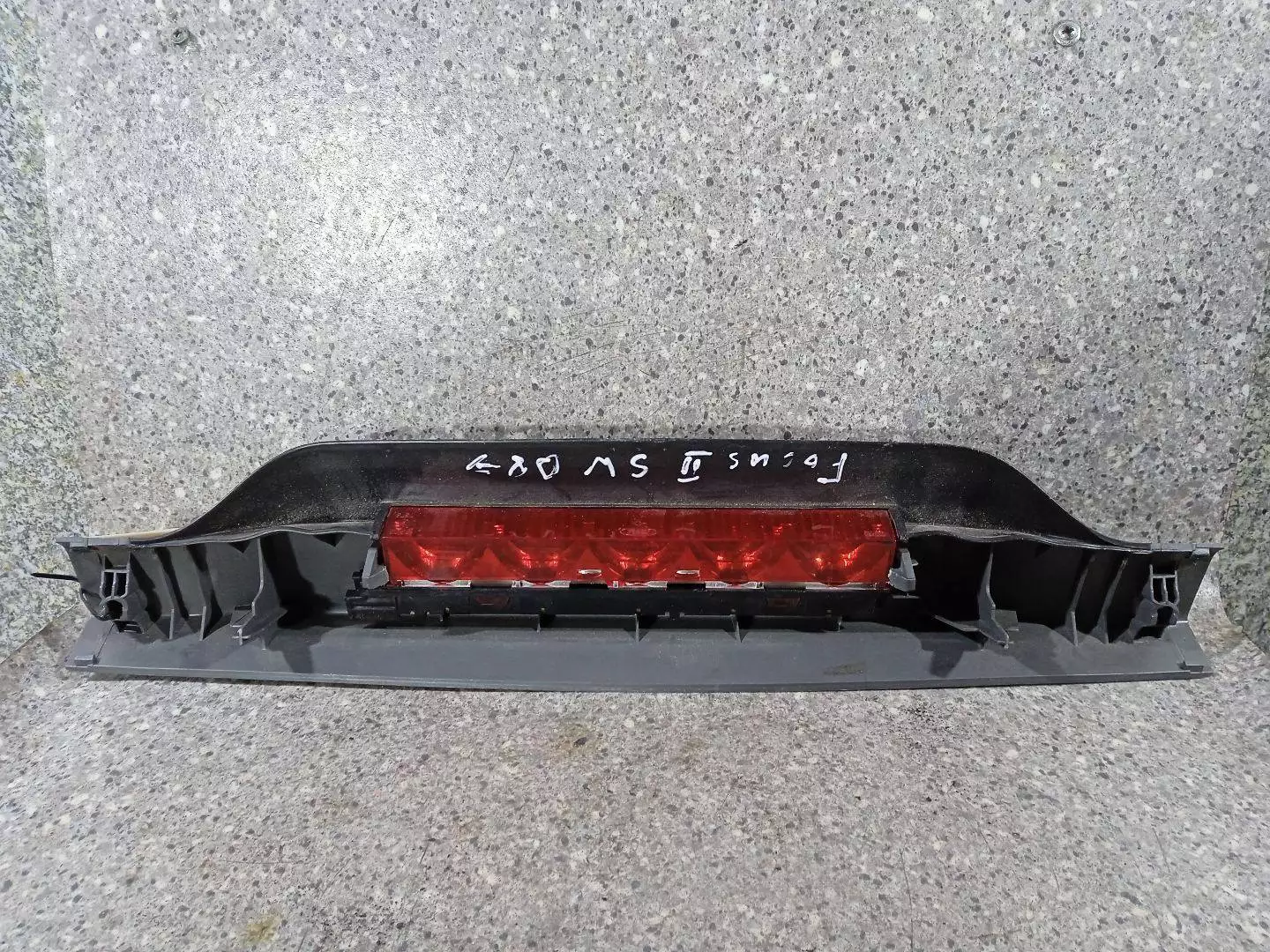 Стоп-сигнал к Ford Focus 2009