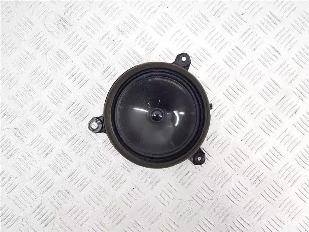 Динамик к Toyota RAV 4 2020