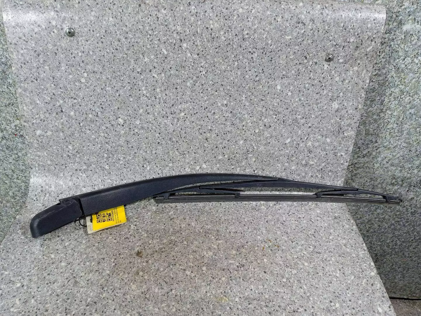 Щеткодержатель задний к Opel Zafira 2005