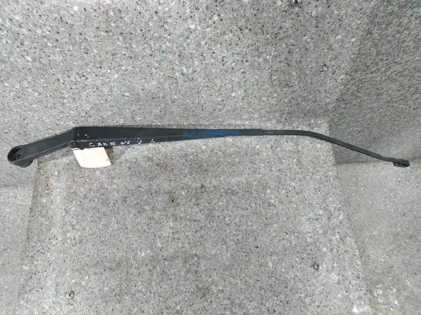 Щеткодержатель к Kia Carens 2004