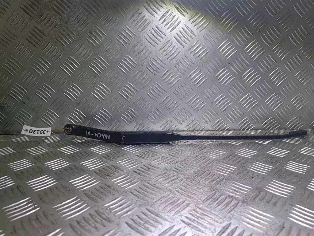 Щеткодержатель к Audi A6 1996