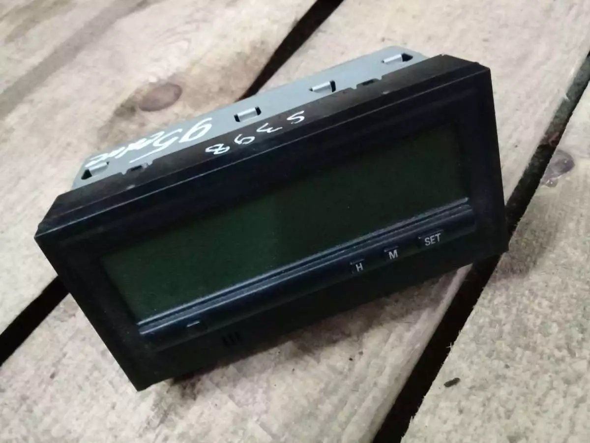Дисплей к Mitsubishi Space Star 2002
