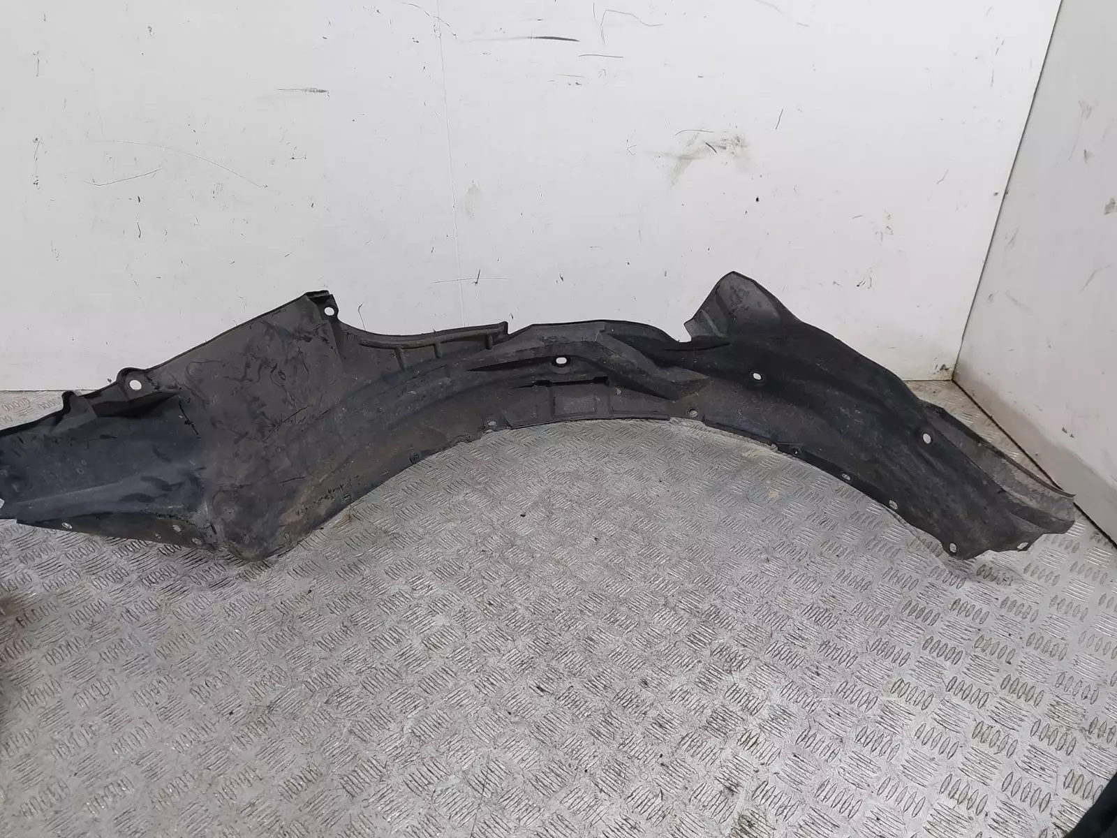 Защита арок передняя правая (подкрылок) к Mazda 626 2001