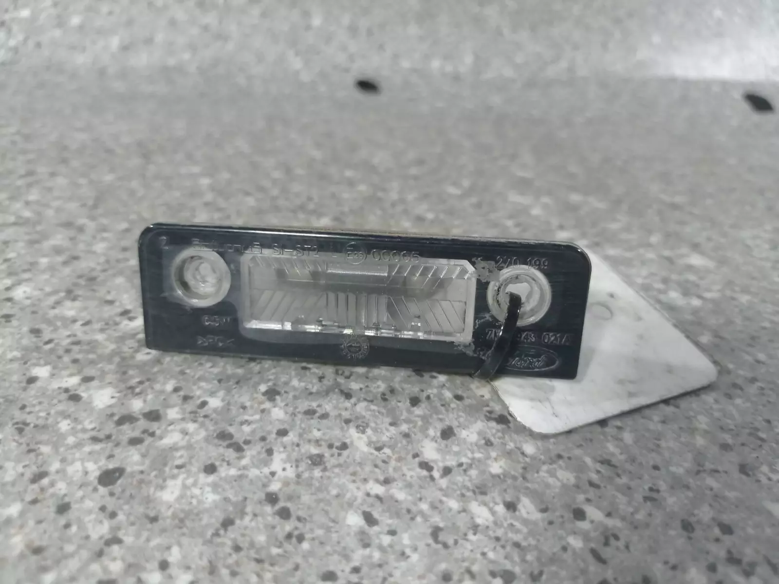 Подсветка номера к Ford Galaxy 2003