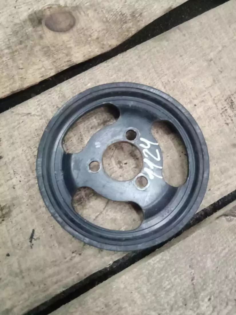 Шкив помпы к Opel Zafira 2001