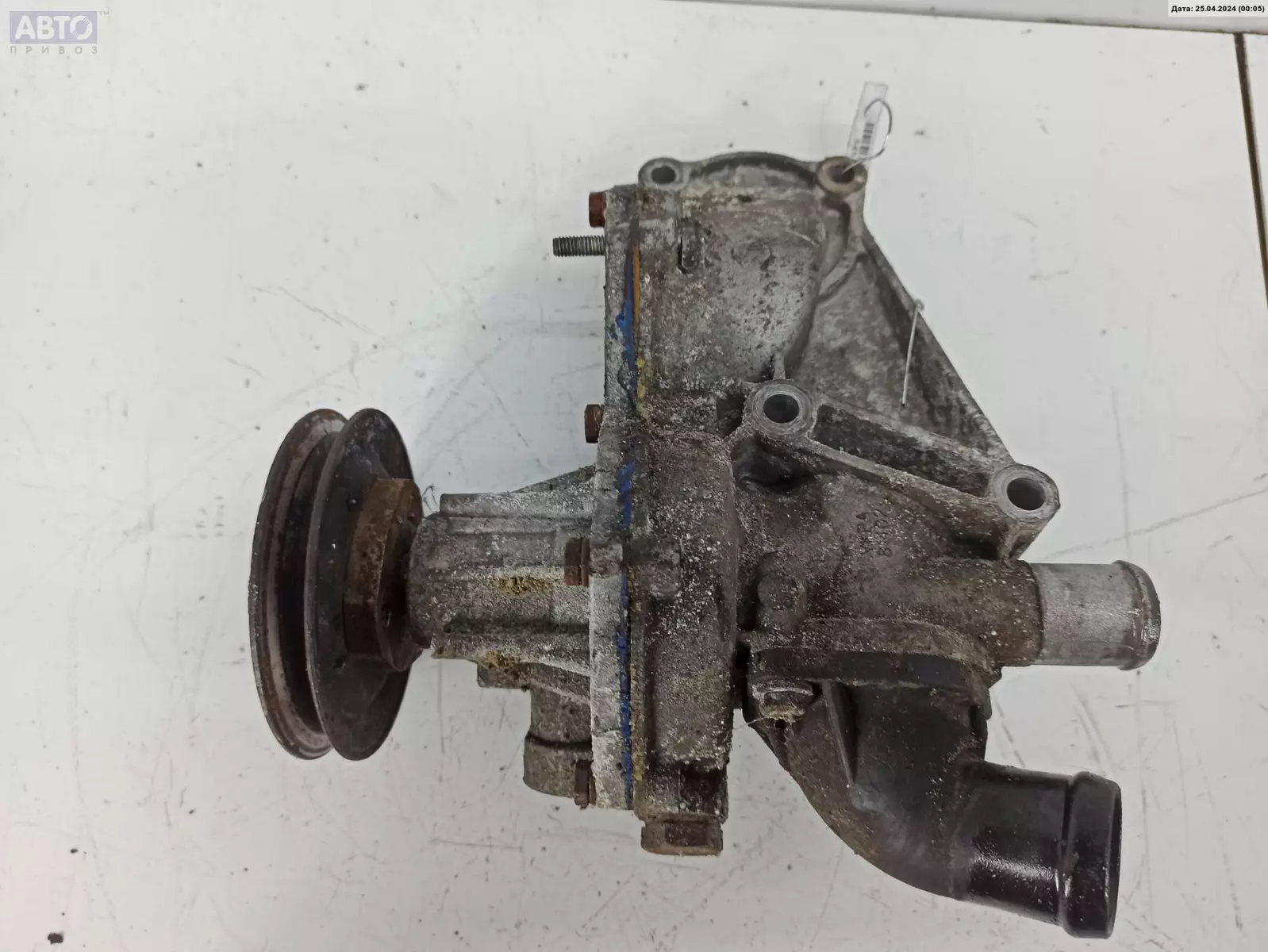 Помпа к Audi A4 1996