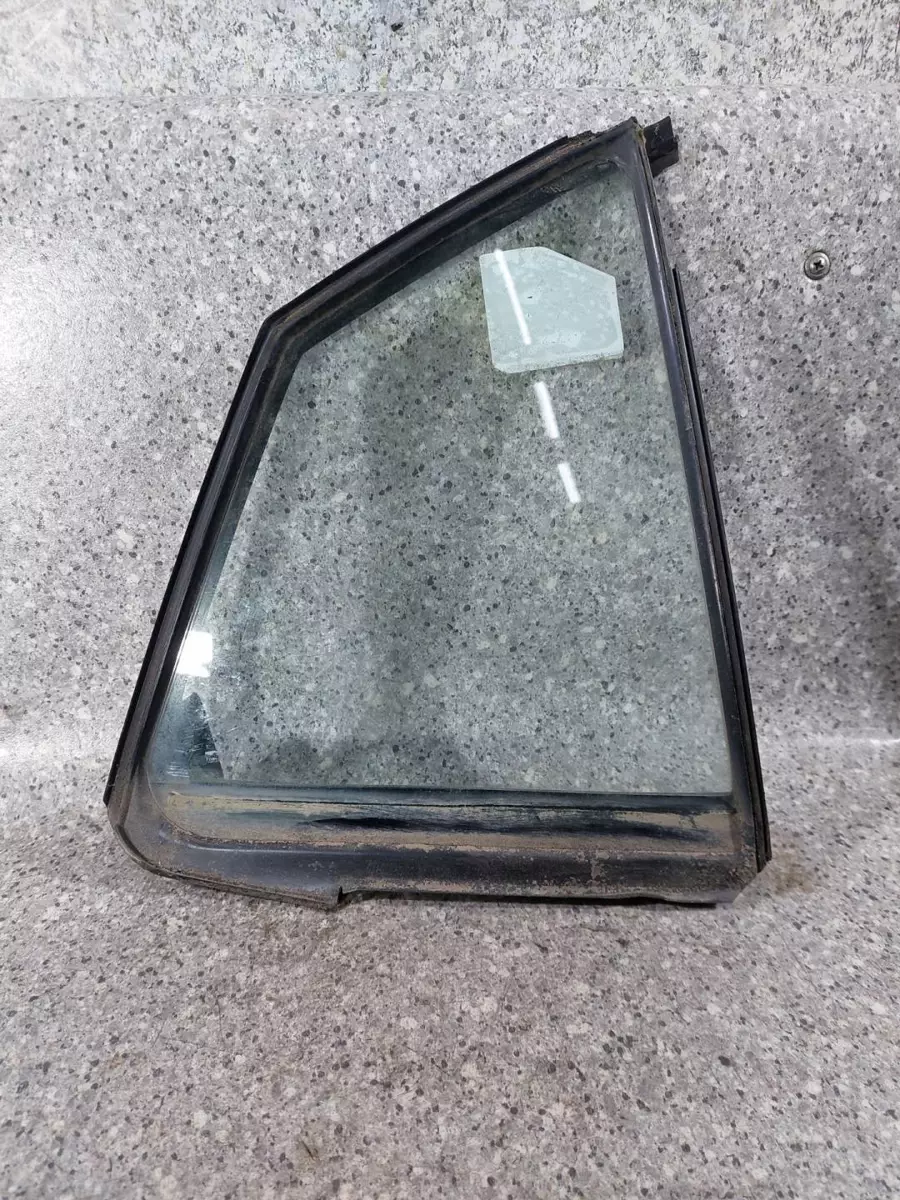 Стекло двери задней правой к Mazda 6 2004