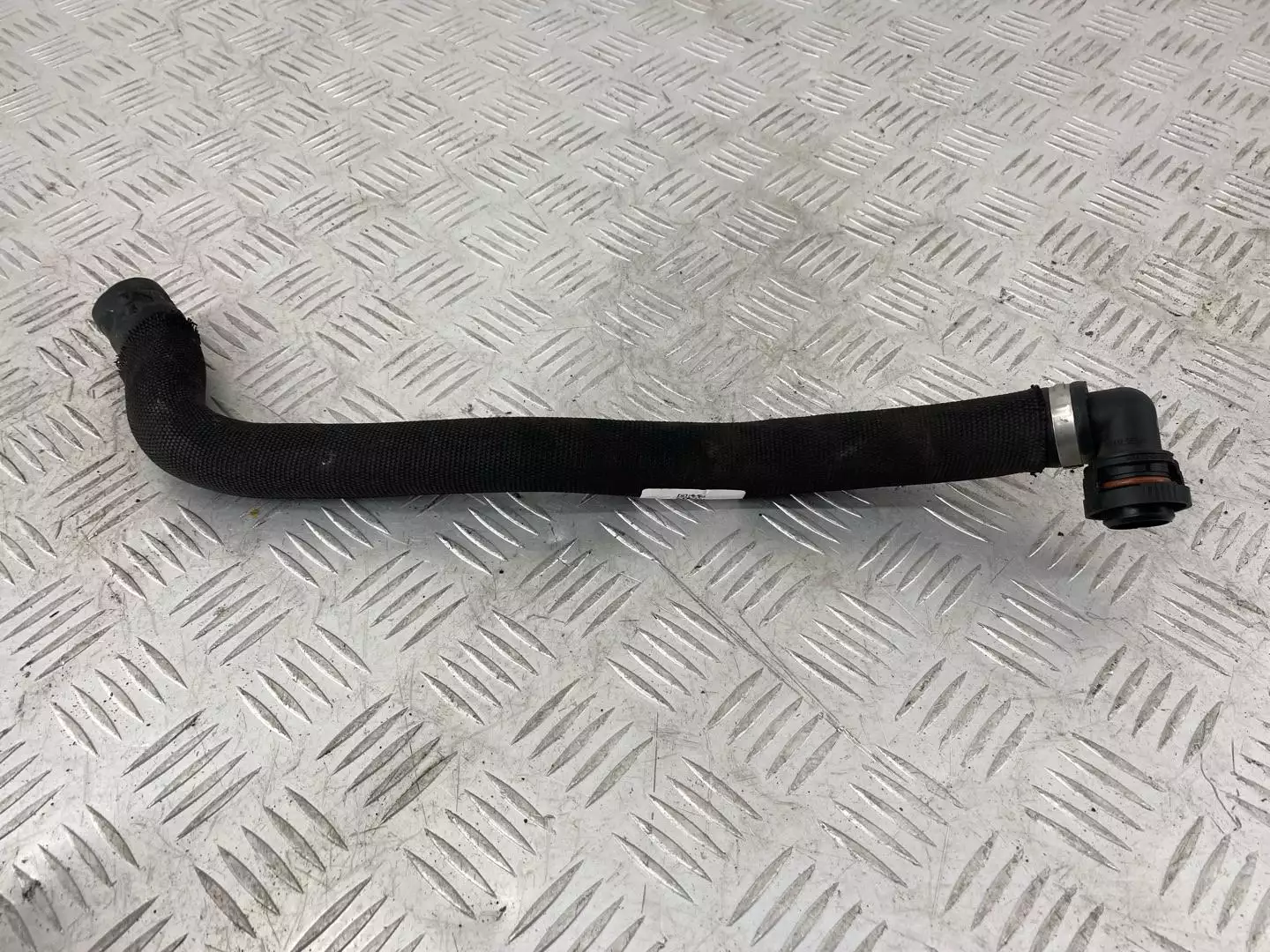 Патрубок к BMW M5 2008