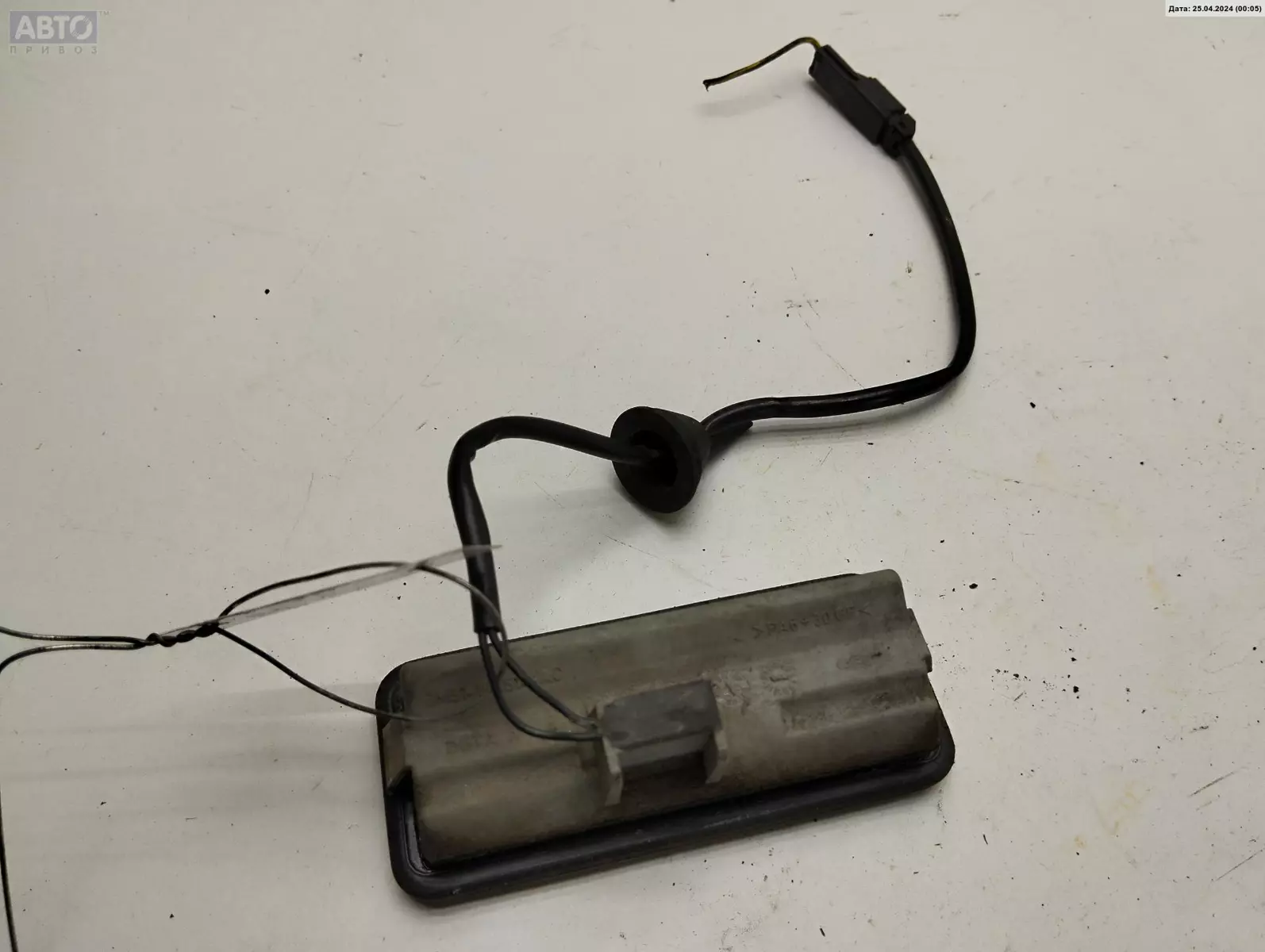 Кнопка  к Ford Focus 2005