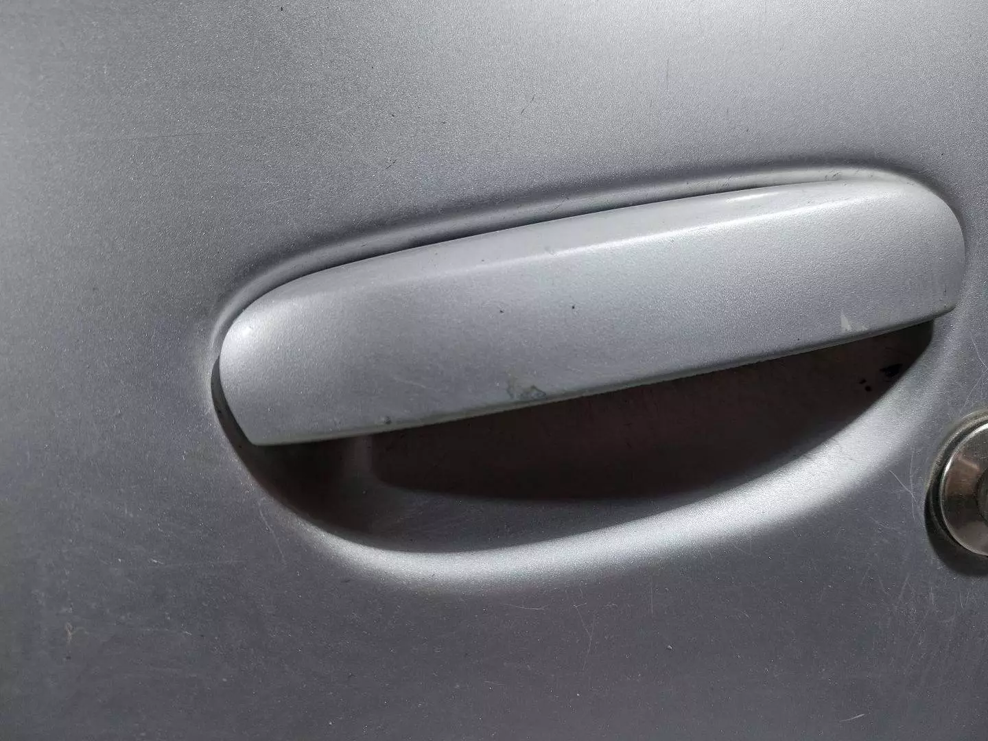 Ручка наружная передняя левая к Mitsubishi Colt 2007