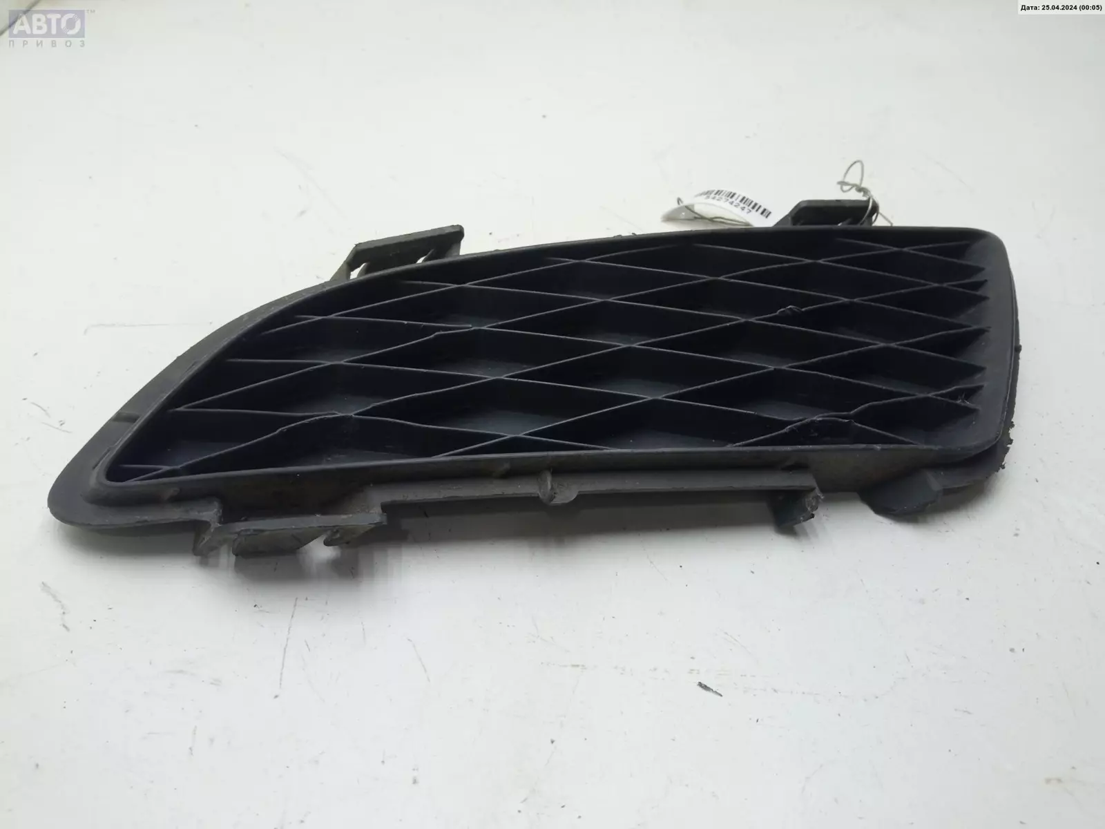 Решетка бампера к Mazda 6 2004