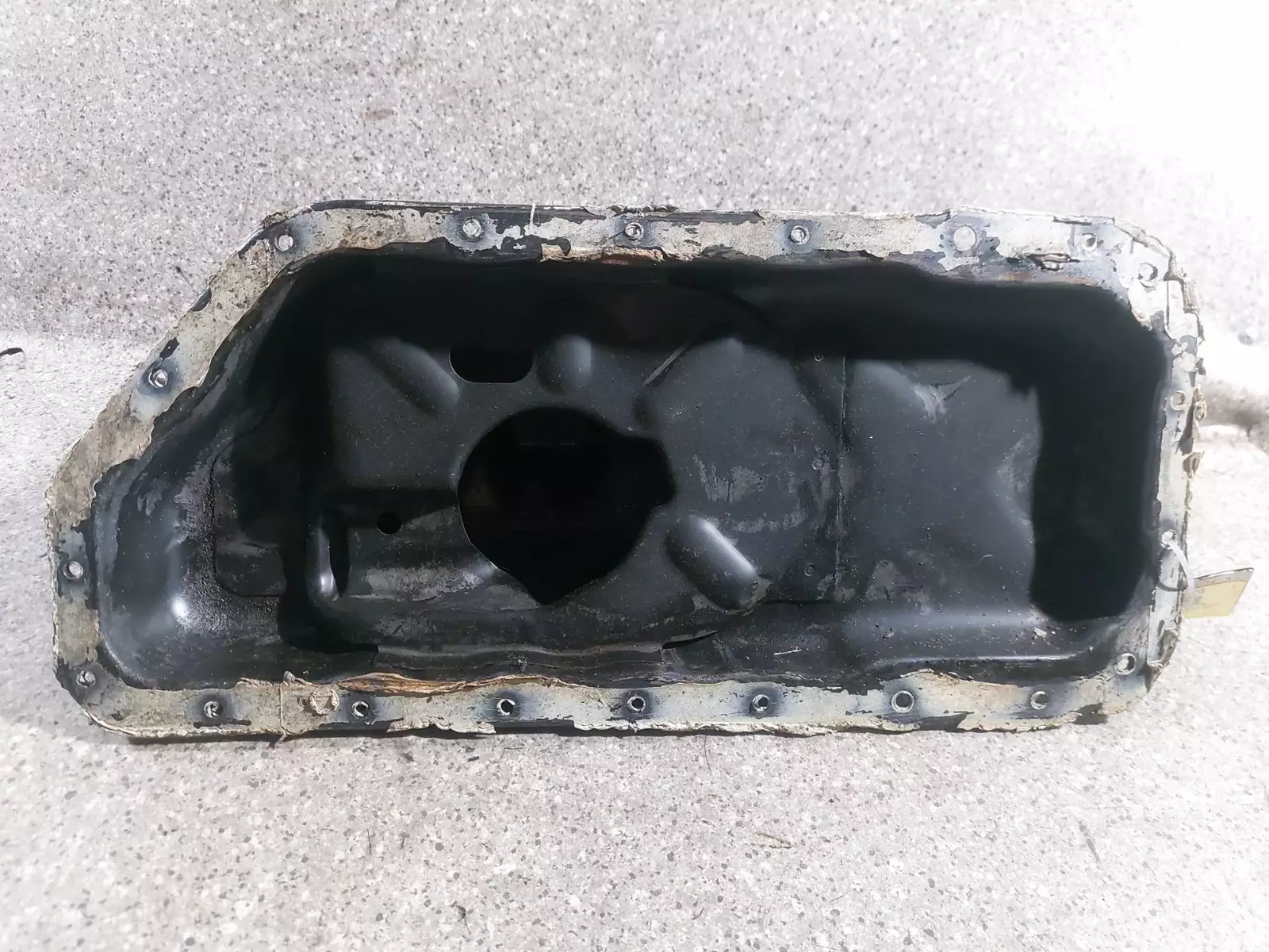 Поддон к Skoda Fabia 2002