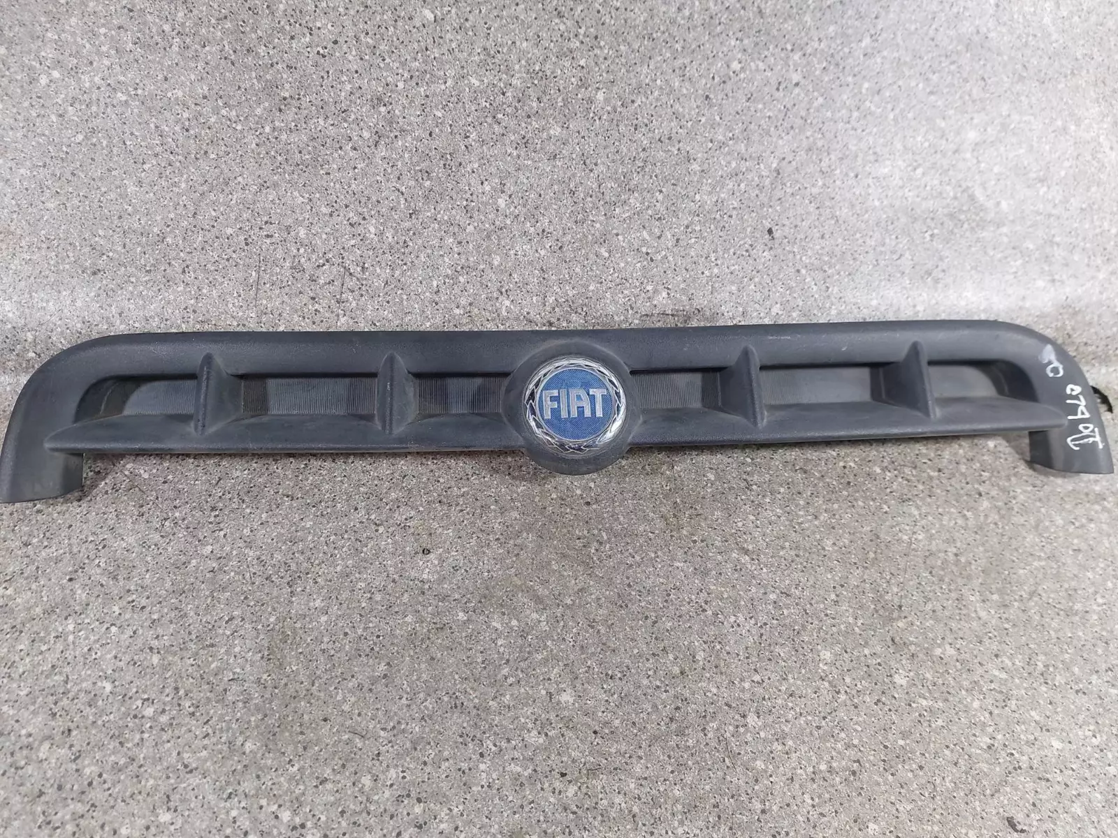 Решетка радиатора к Fiat Doblo 2003