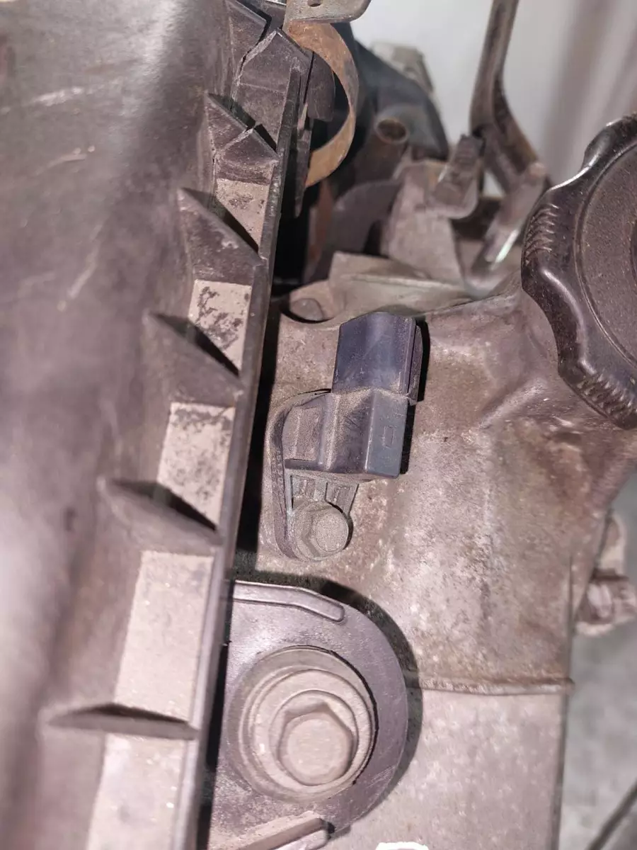 Датчик распредвала к Mazda 3 2007