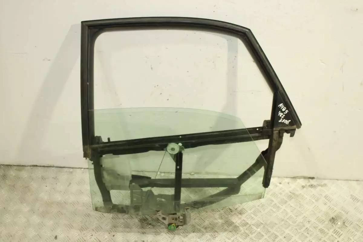 Стеклоподъемник к Audi A4 1998