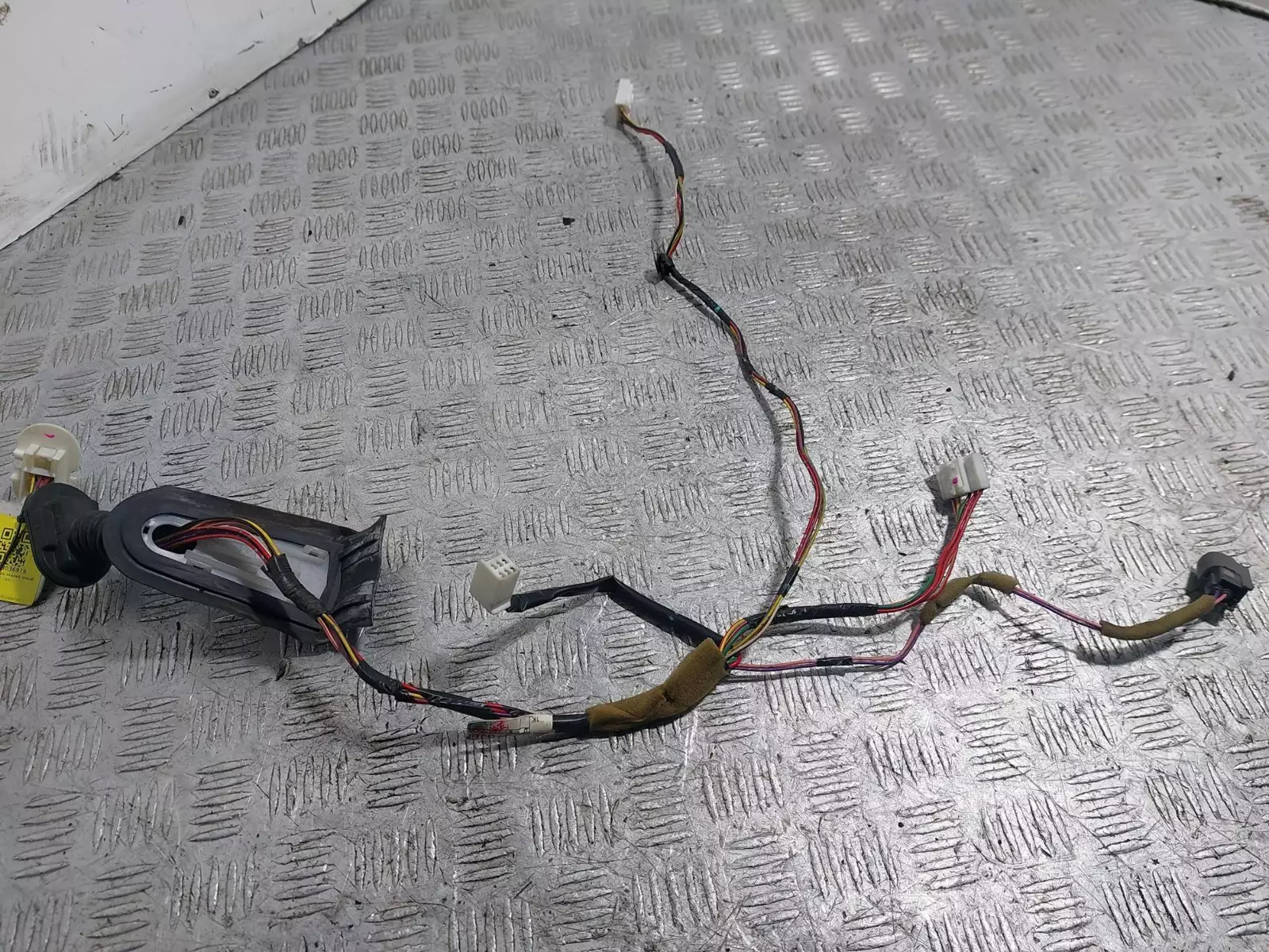 Проводка двери задней левой к Mazda 6 2004