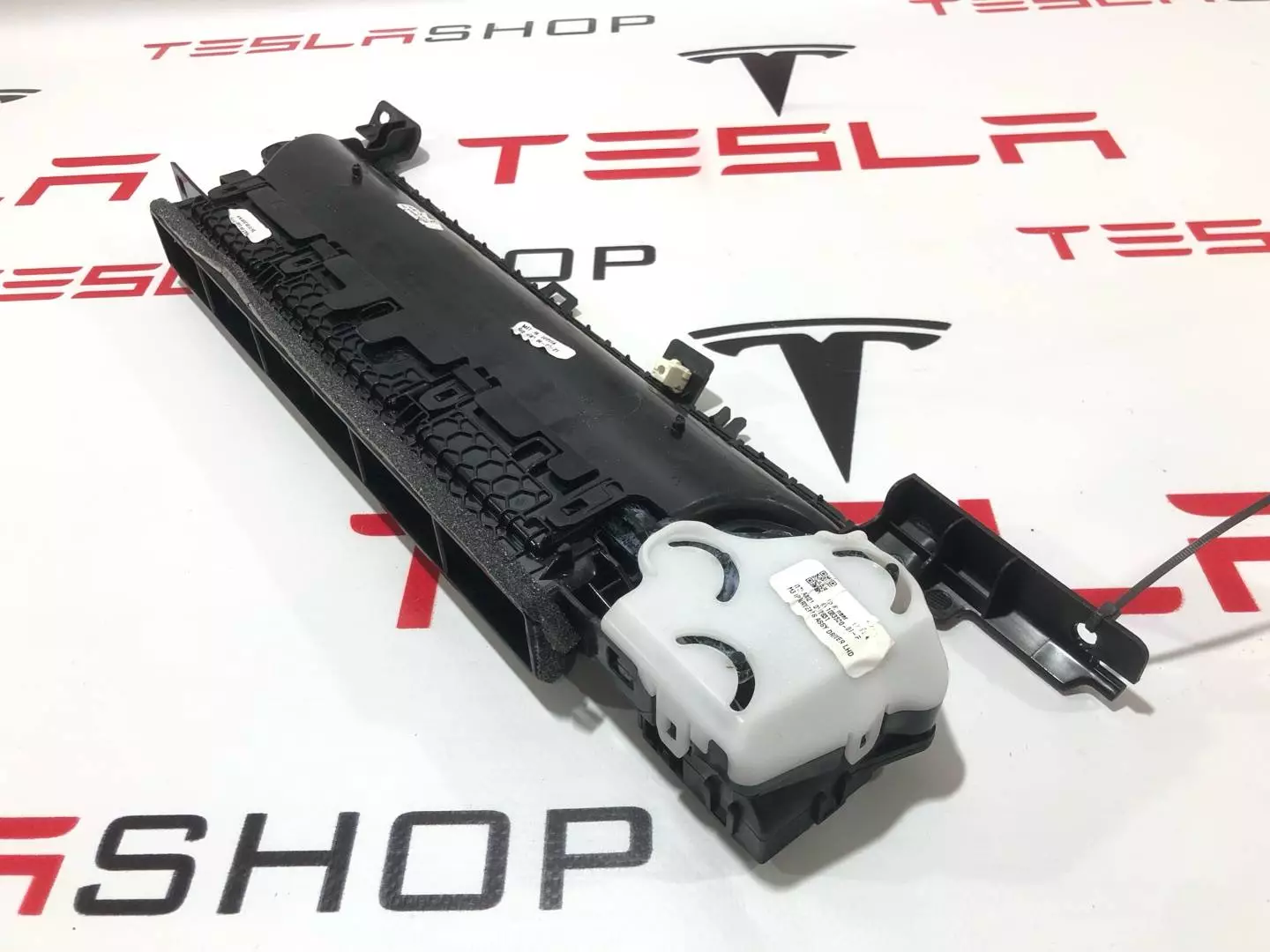 Воздуховод к Tesla Model Y 2021