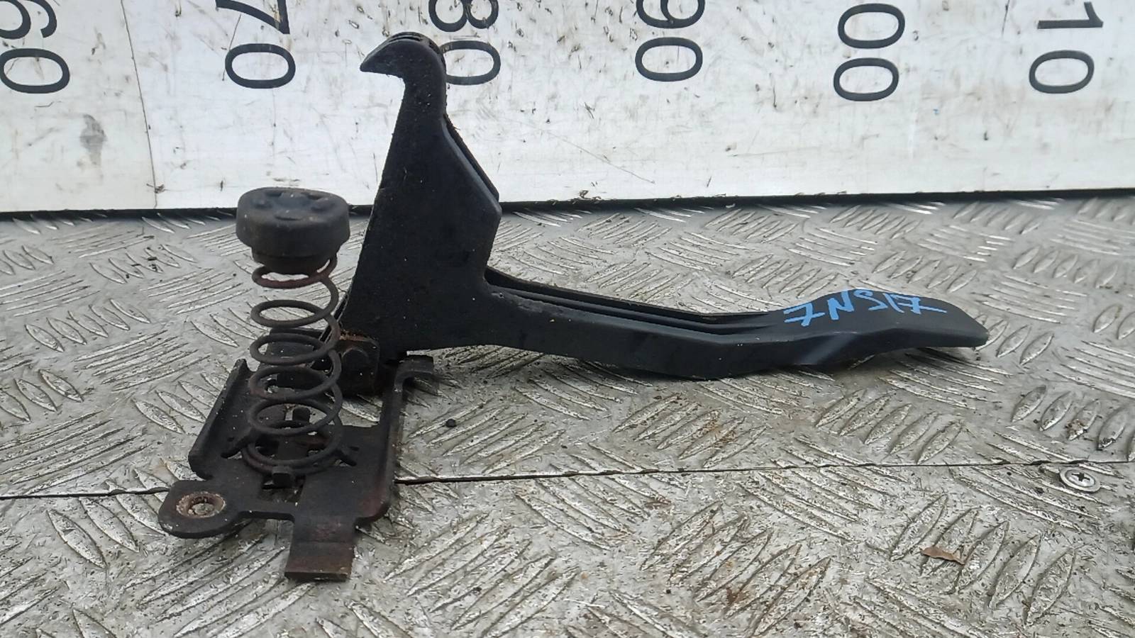 Замок капота к Renault Megane 2010