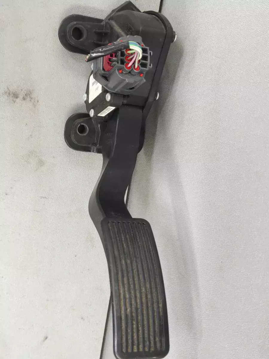 Педаль газа к Mazda CX-9 2010
