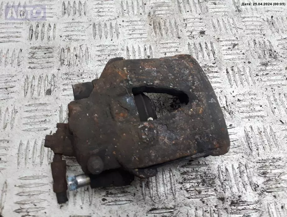 Суппорт к Volkswagen Bora 2001