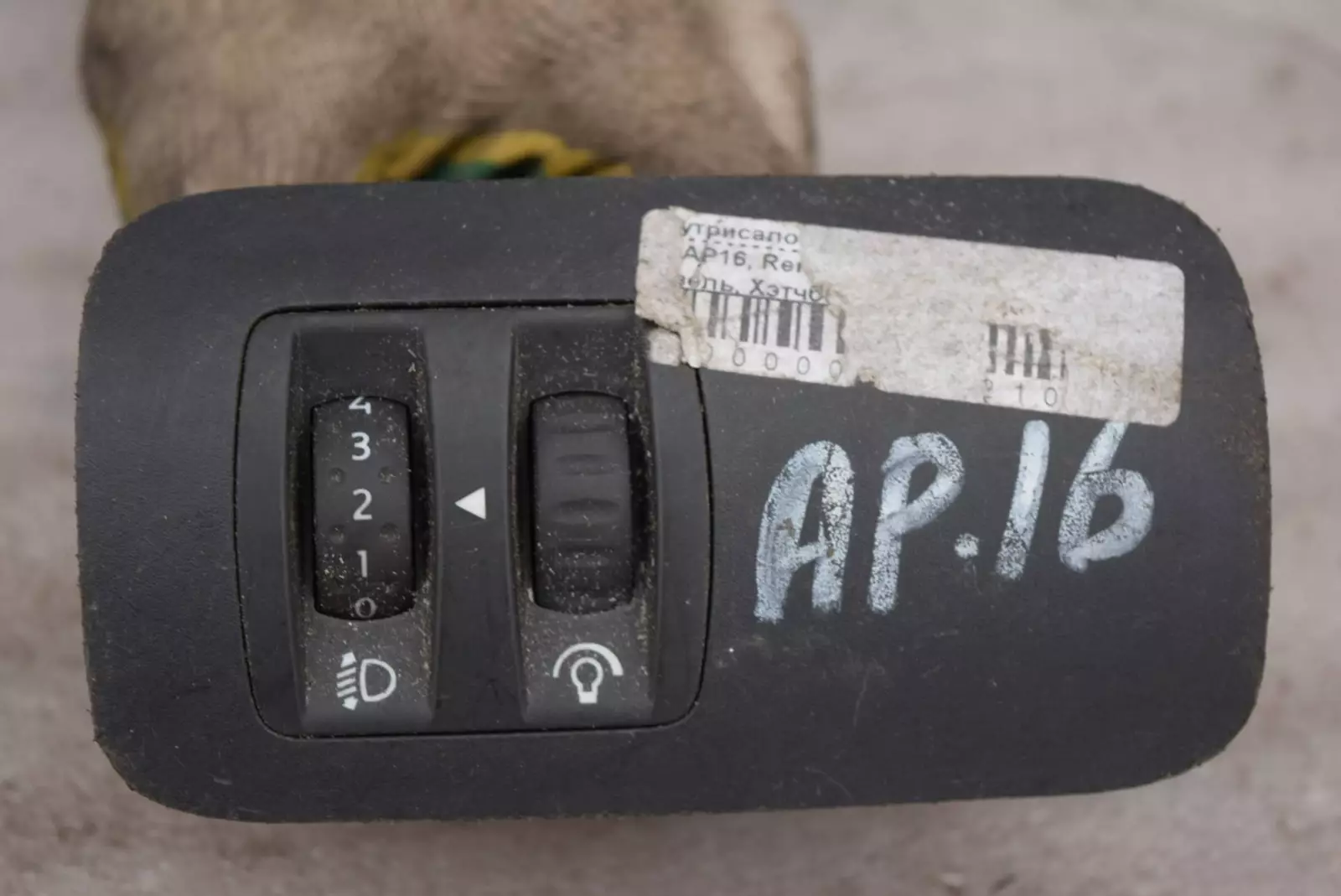 Кнопка корректора фар к Renault Megane 2002