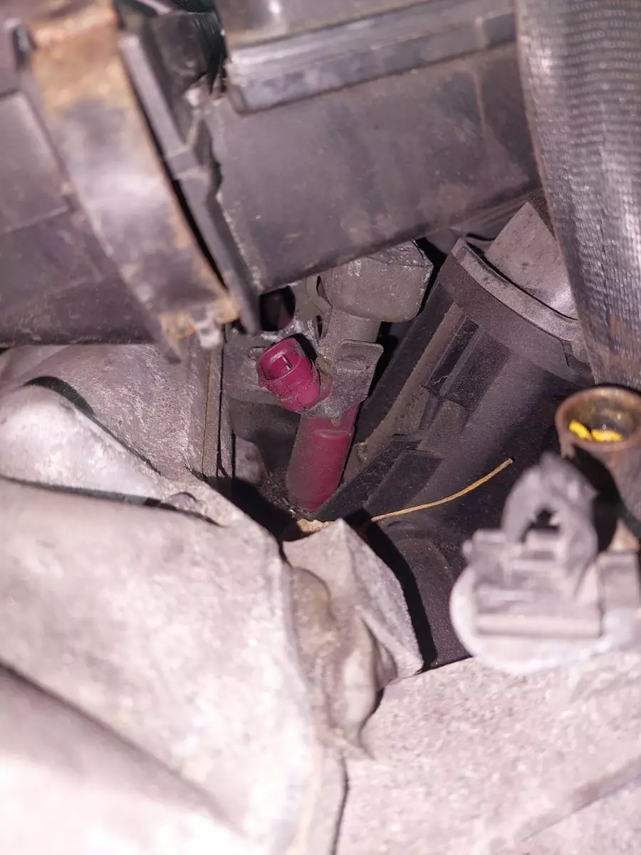 Форсунка к Mazda 3 2007
