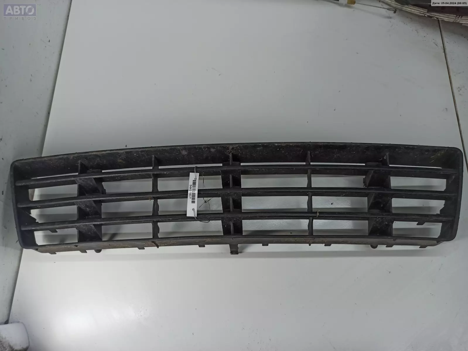 Решетка бампера к Audi A6 2000