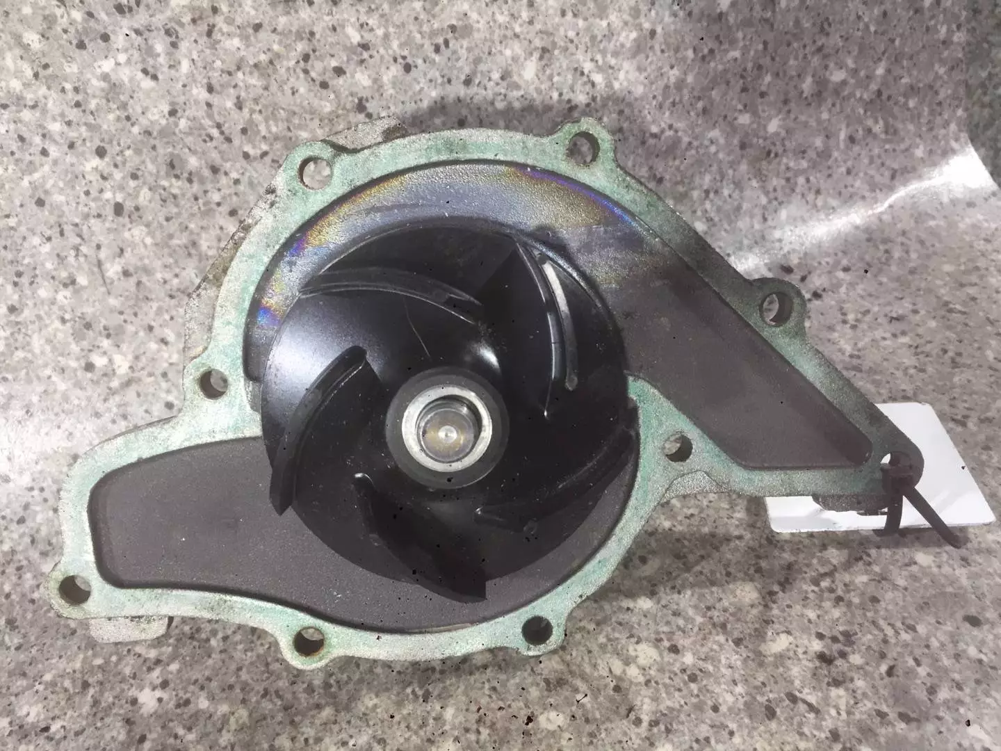 Помпа к Audi A6 2003