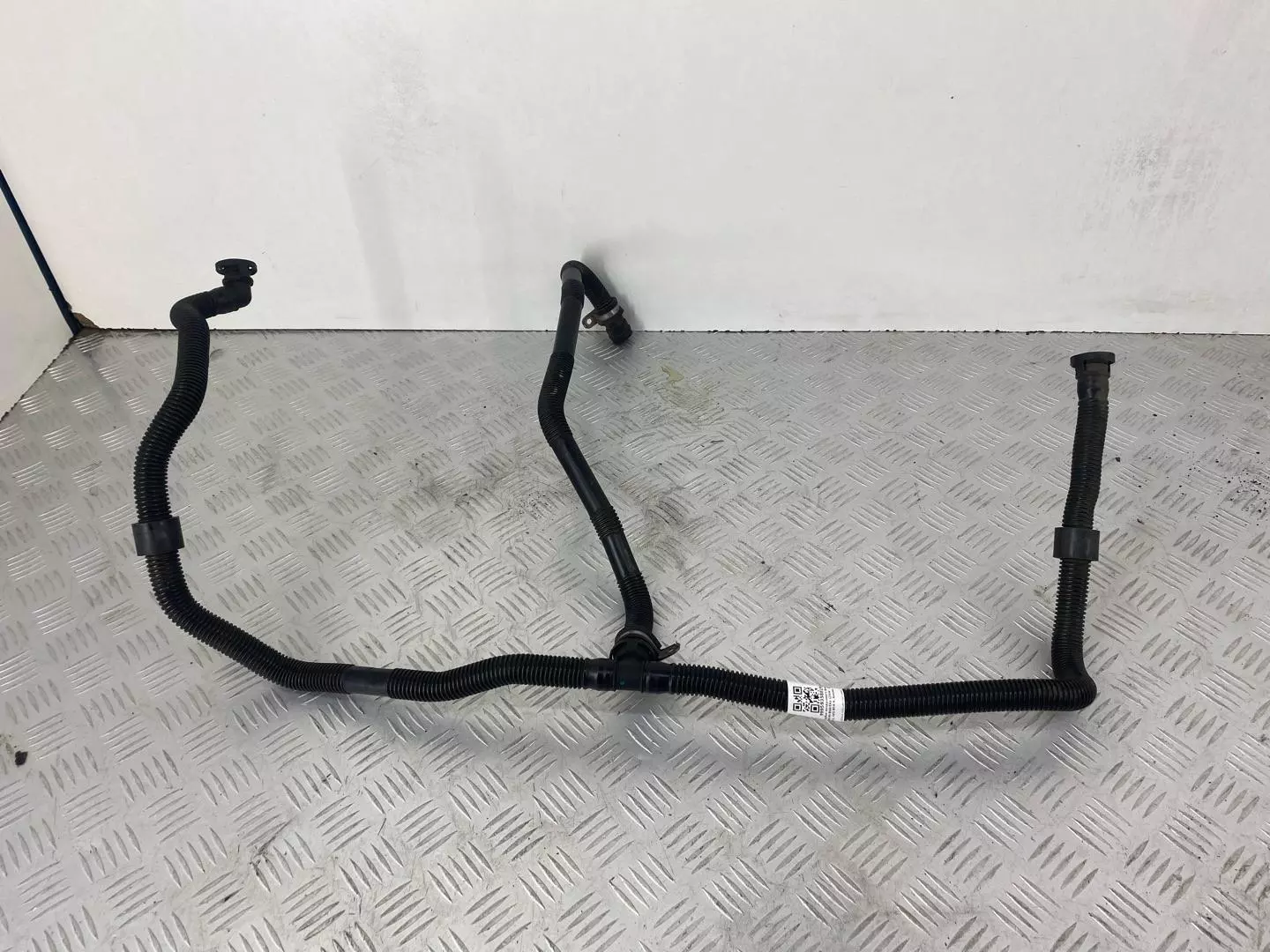 Патрубок к BMW M5 2008