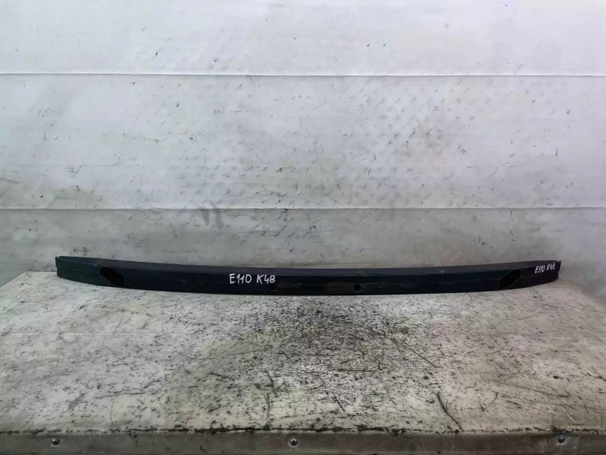 Усилитель бампера к Toyota Corolla 2001