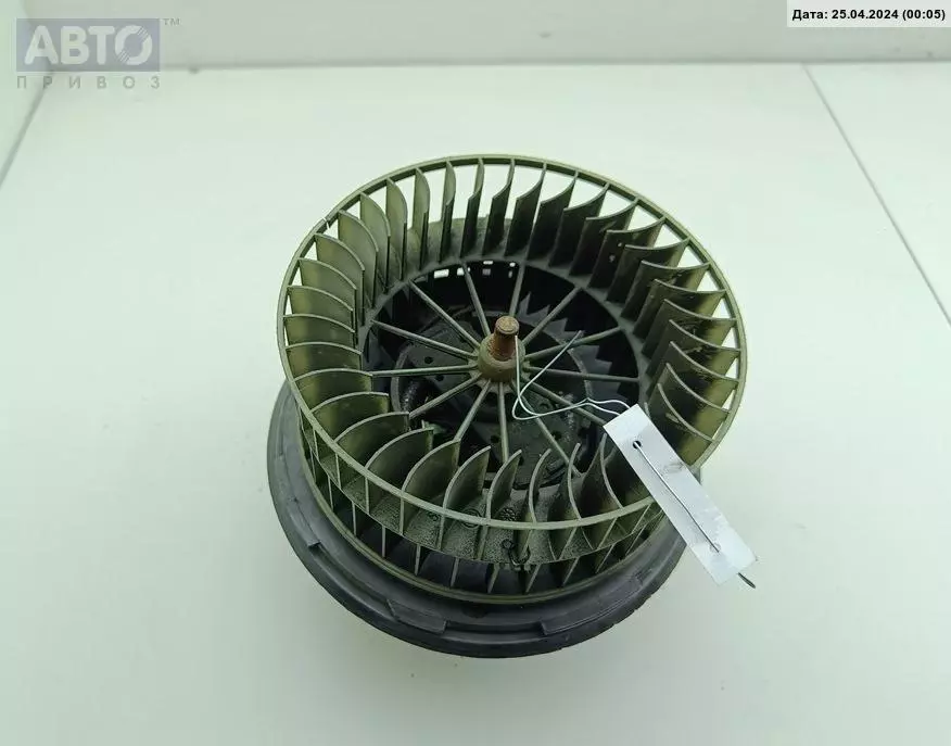 Моторчик печки к Ford Galaxy 2001