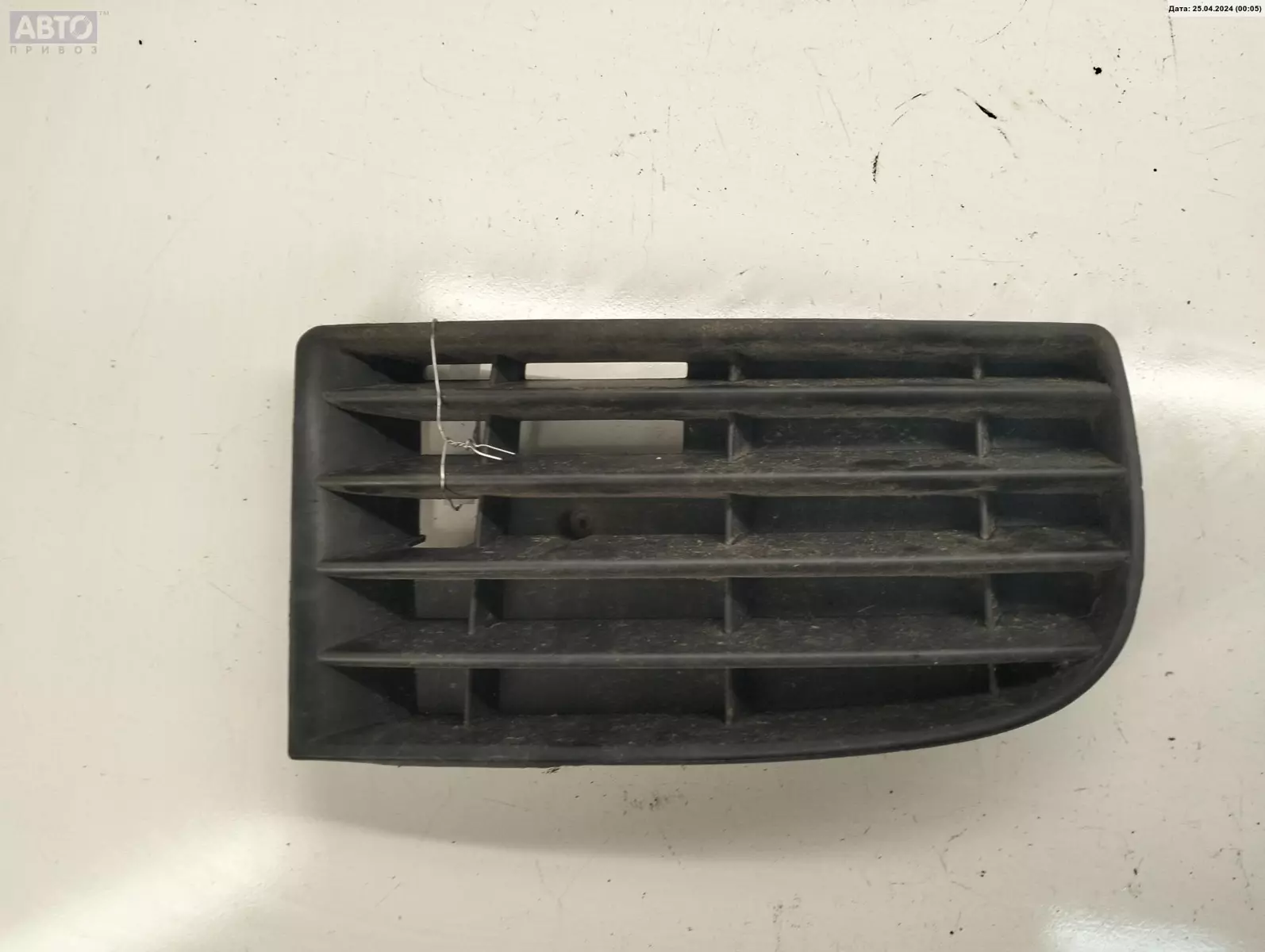 Решетка бампера к Volkswagen Golf 2004