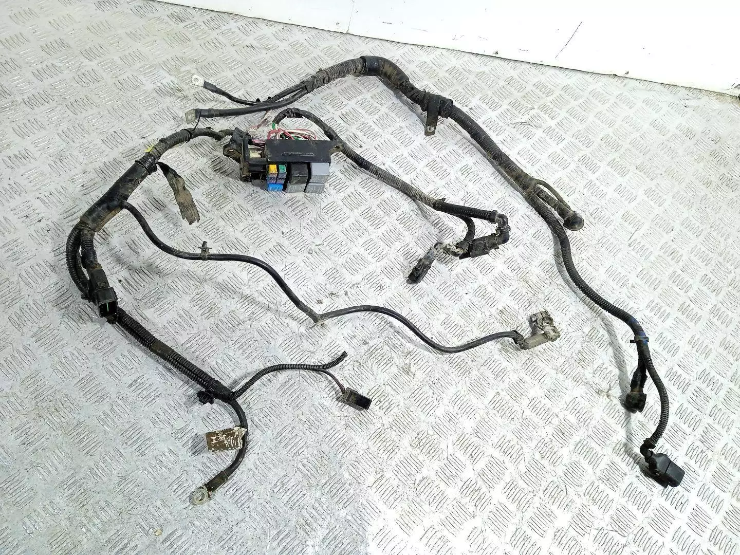 Проводка двигателя к Kia Carens 2004