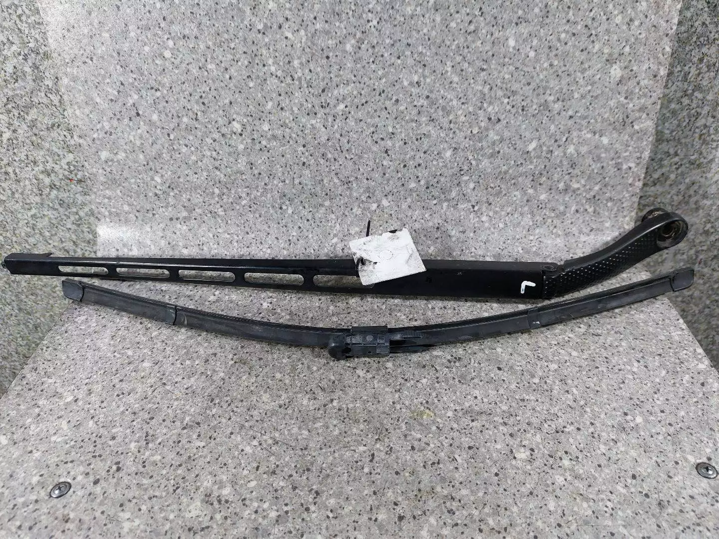 Щеткодержатель к Citroen A6 2012