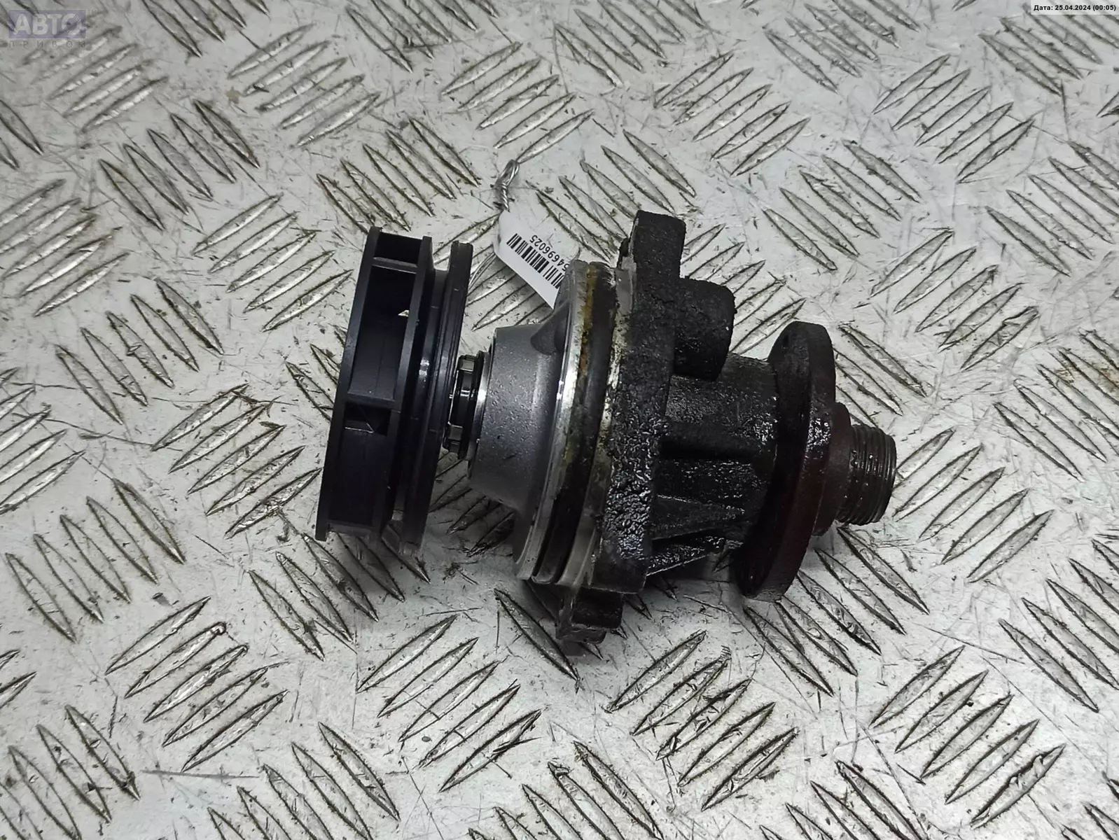 Помпа к BMW 3 series 2002