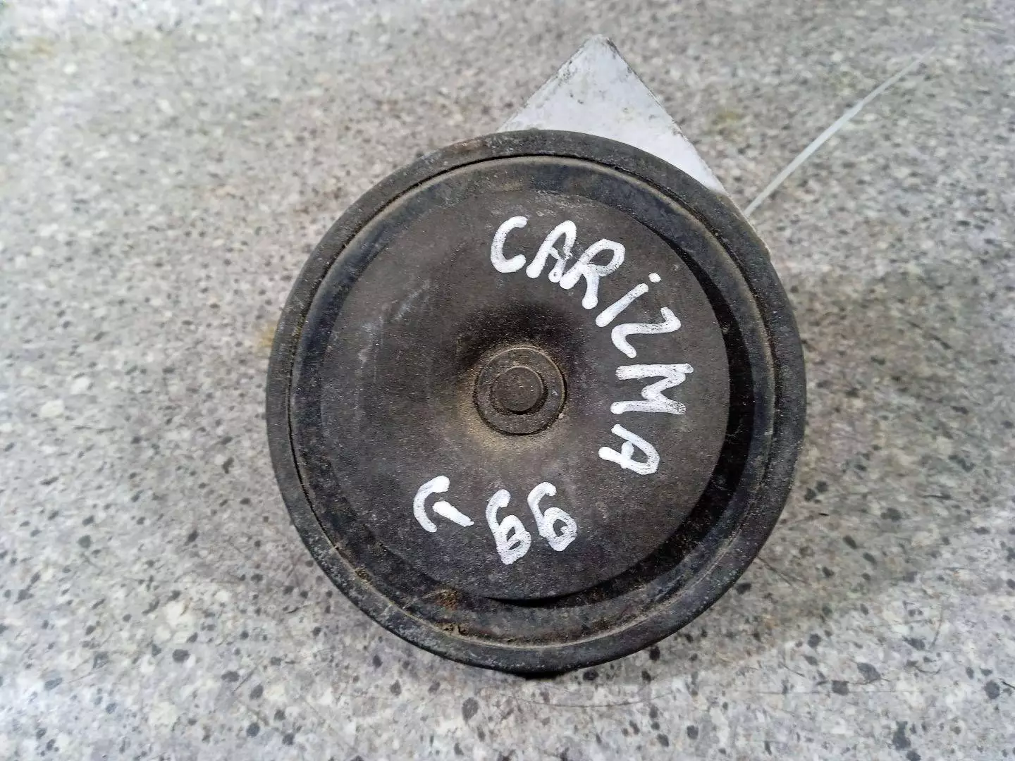 Сигнал (клаксон) к Mitsubishi Carisma 2002
