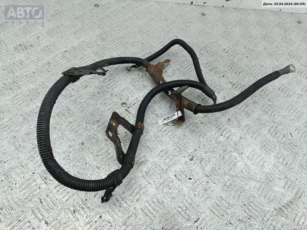 Провода аккумулятора к Mercedes-Benz C-klasse 1999