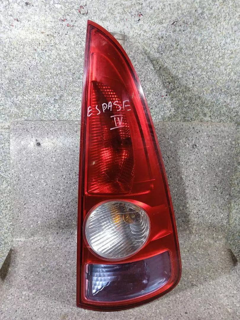 Фонарь задний правый к Renault Espace 2004