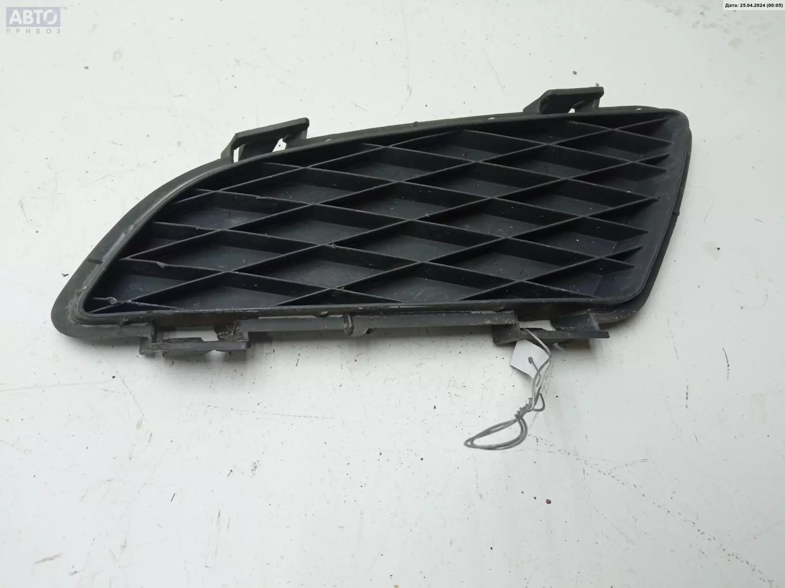 Решетка бампера к Mazda 6 2004