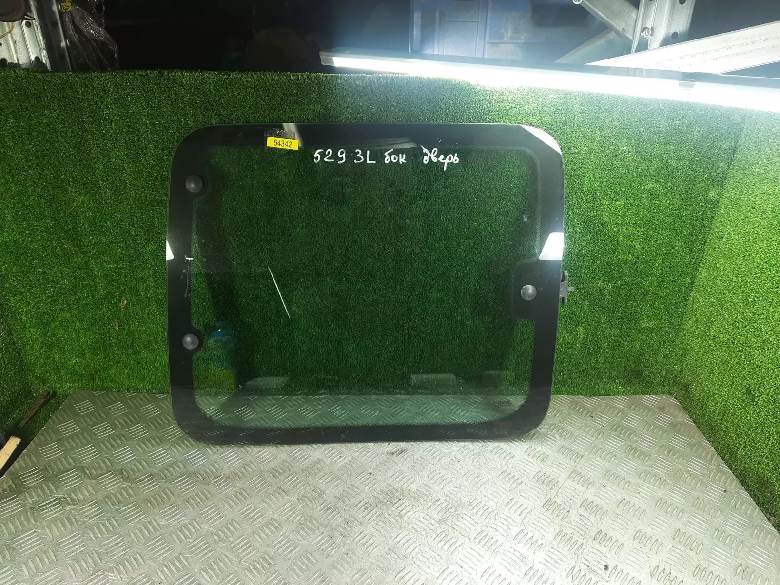 Стекло двери сдвижной к Renault Kangoo 2002
