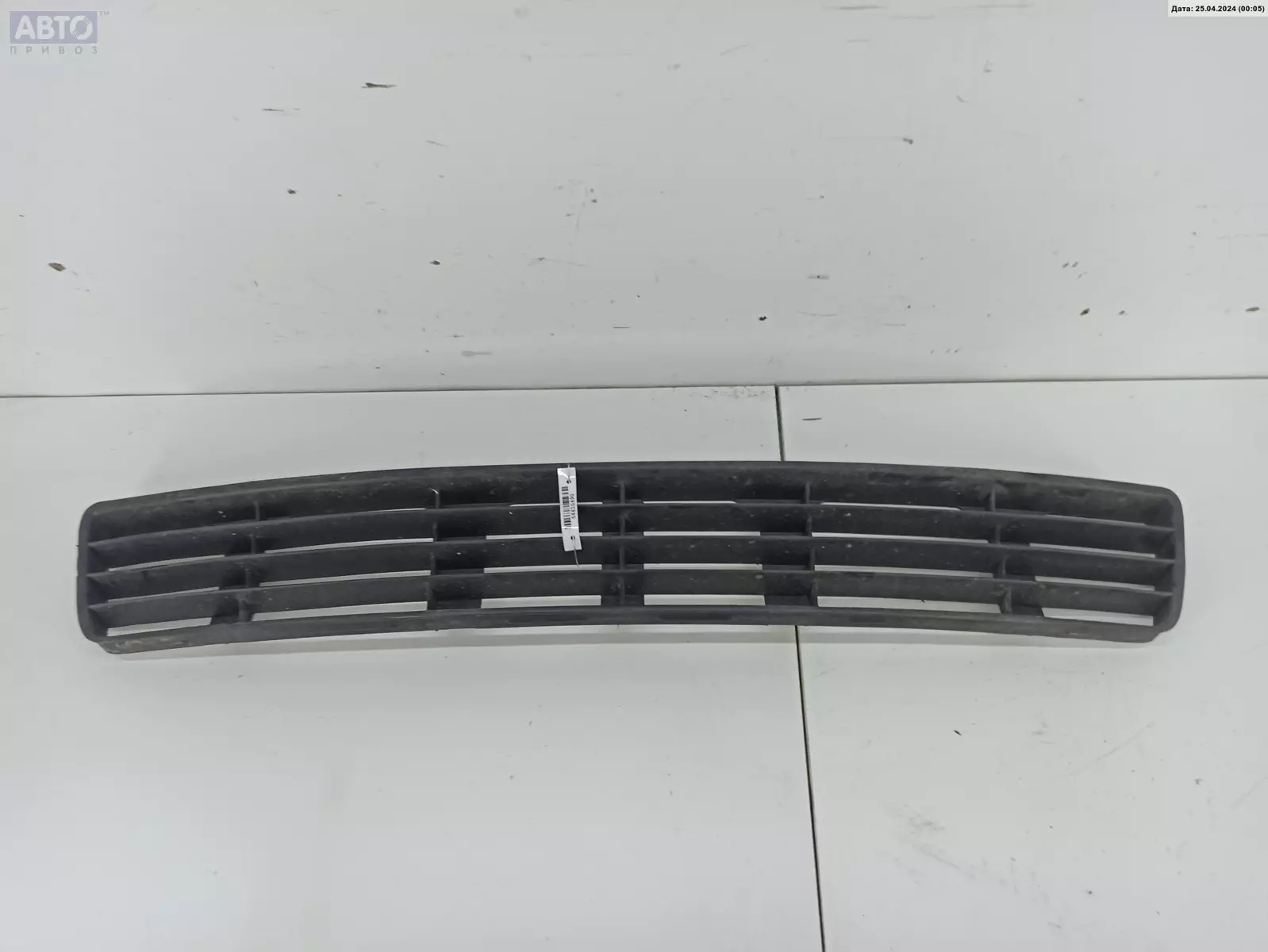 Решетка бампера к Audi A4 1998