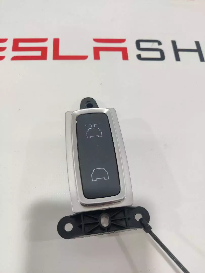Кнопка (выключатель) к Tesla Model X 2018