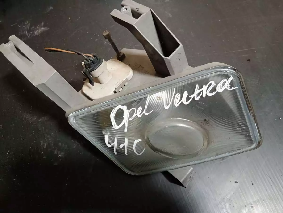Фара противотуманная левая к Opel Vectra 2001