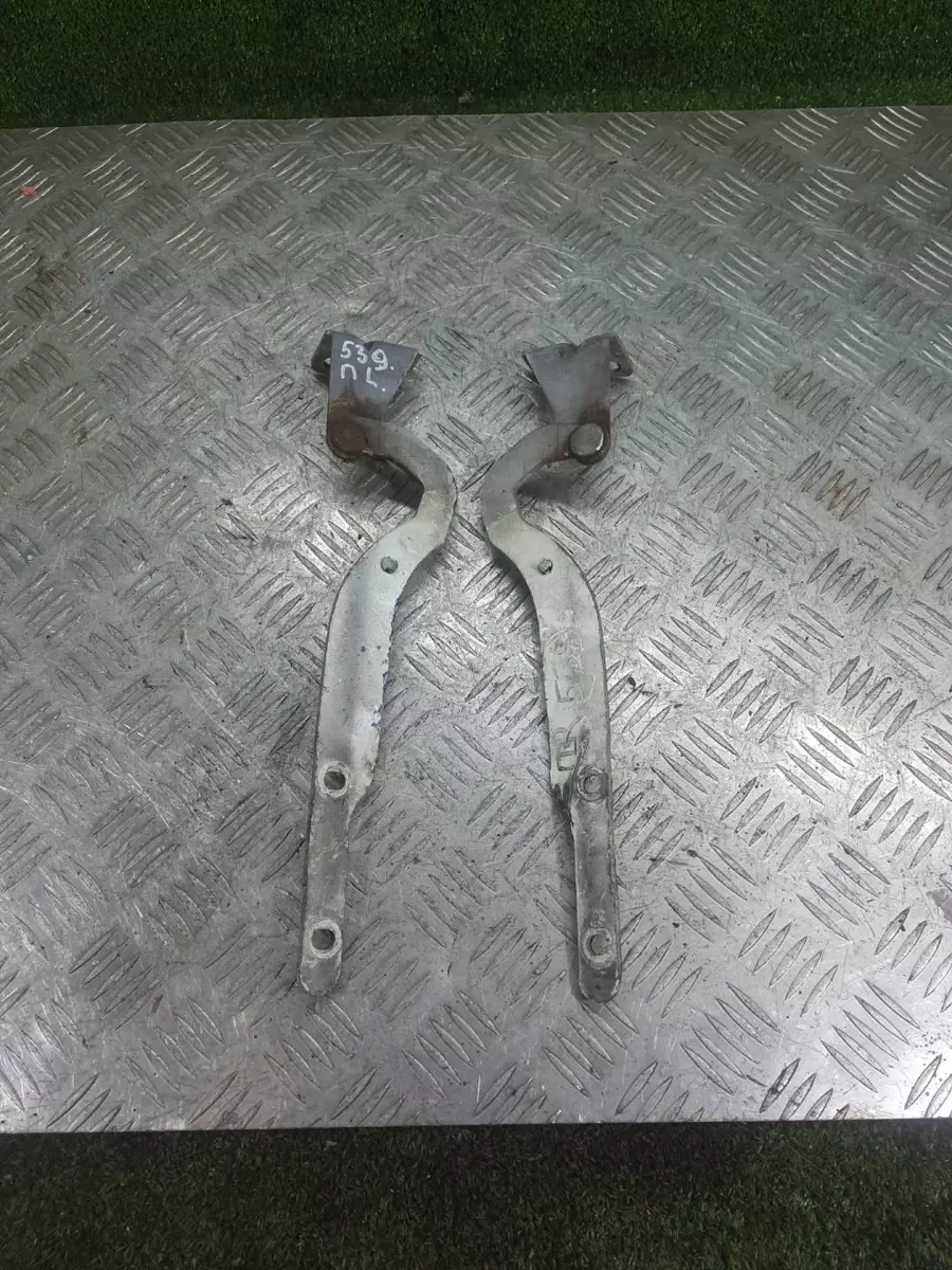 Петля капота к Ford Mondeo 1997