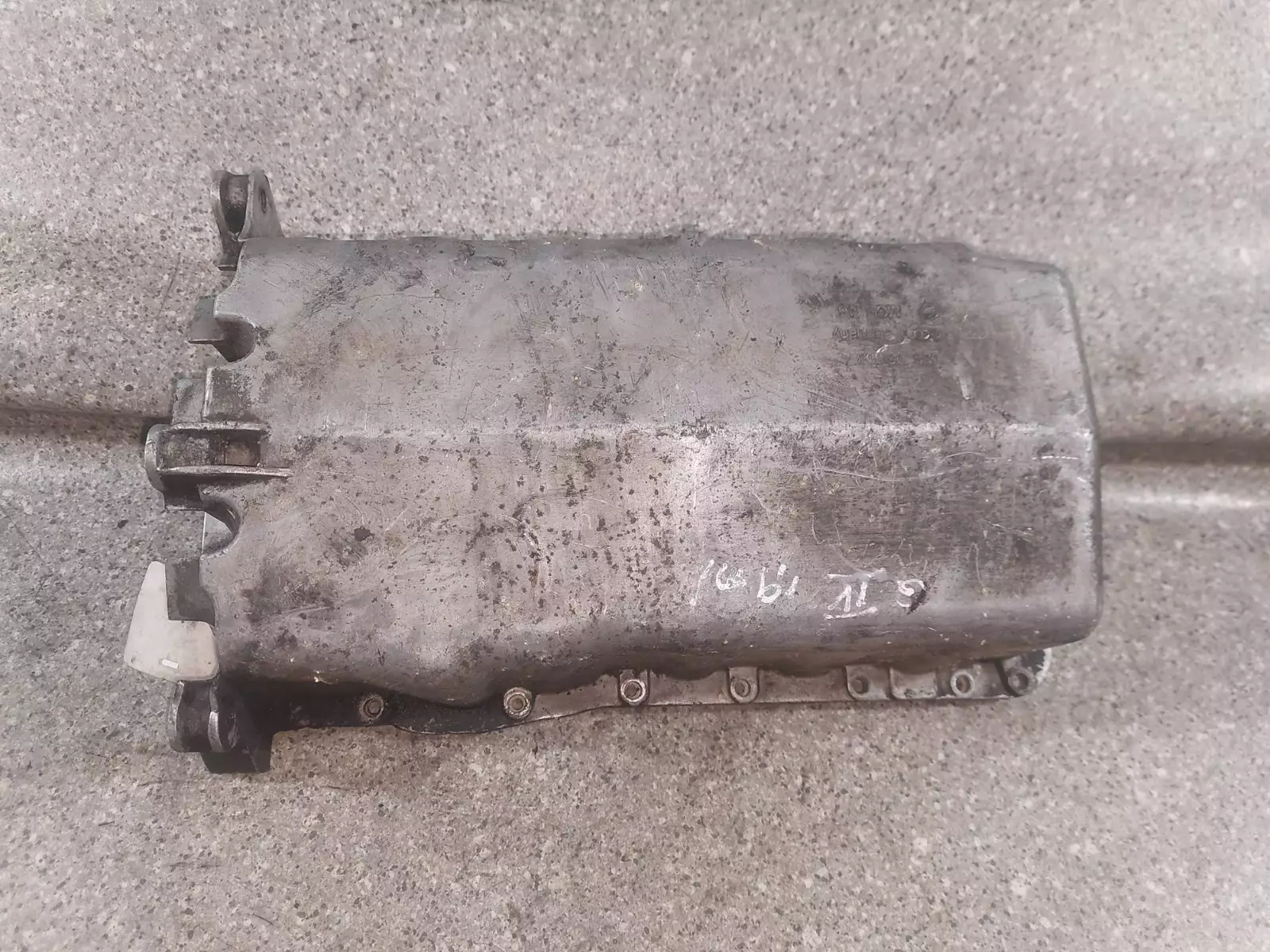 Поддон к Volkswagen Golf 2002