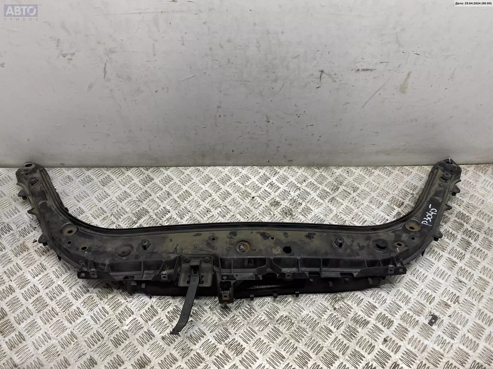 Планка под капот к Renault Scenic 2005