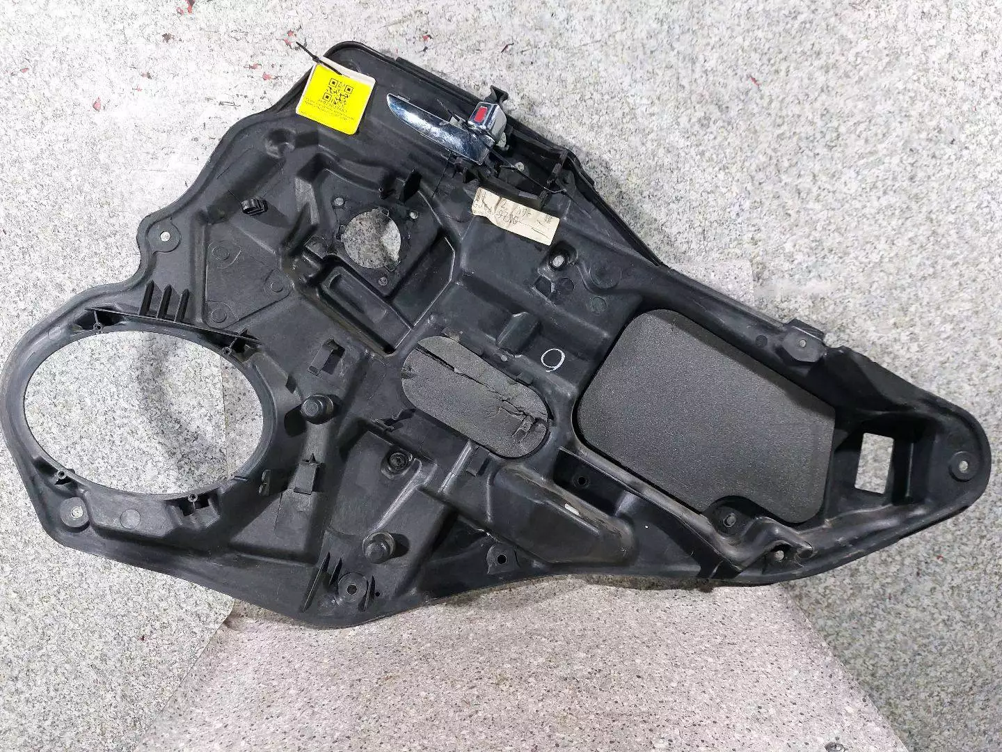 Ручка внутренняя задняя правая к Mazda 6 2004